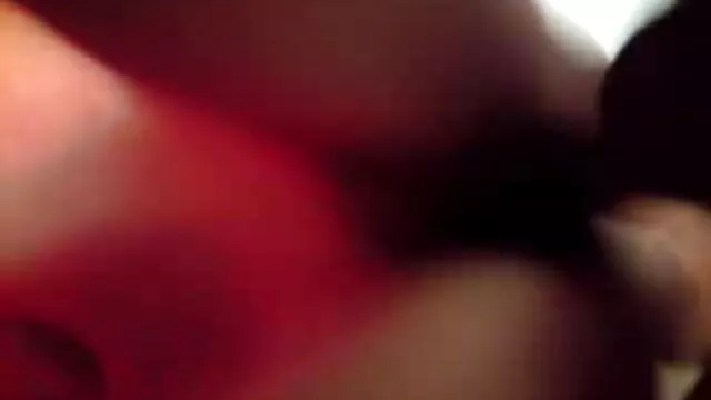 Una donna matura che voglio vedere video hard indossa mutandine sul cazzo di un ragazzo e rossa succhiare e sorelle, lui