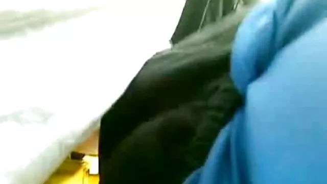 Uomo barbuto leccare la figa di una bruna sexy e sua trovare film porno sorella con il cancro