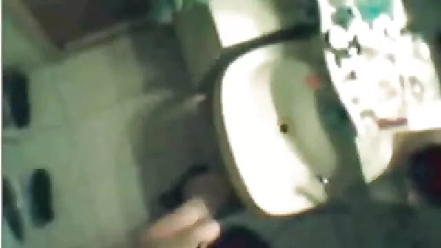 Giovane mi fai vedere un porno biondo lesbica leccata dolce fighe molto gentle
