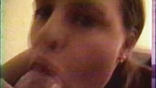 Per non grasso, donna americana piena, questo deve vedere porno smettere di mangiare hamburger e soddisfa la fame del suo sperma, che ha prodotto esclusivamente da succhiare il latte