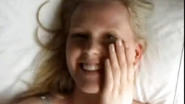 Bella ragazza in calze porno gratis da vedere ottiene alta da cunnilingus