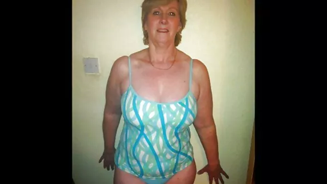 Afoso pulcini Otto Bauer cums da masturbazione e ottenere anale vedi video porno gratis scopata