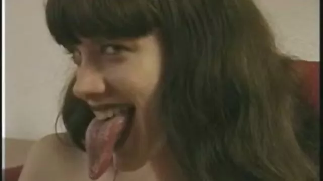 Due ragazzi appassionati di un gay sul vorrei vedere film porno tavolo da ping pong