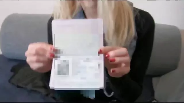 Amici scopare una ragazza sexy nello spogliatoio video porno da vedere subito gratis