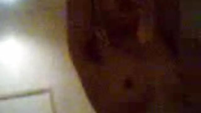 Alla festa di addio al nubilato, le ragazze ubriache, iniziano vedere film hard gratis a succhiare