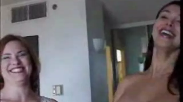 Giovane ragazza porno gratis da vedere russa con un bel culo viene scopata nel culo
