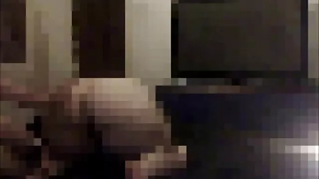 Le troie iniziano vedere film porno a piacere pene con la vagina bagnata di loro e mentre era impegnato in uno qualsiasi dei giochi, una prostituta, e altri sorpreso dalla macchina