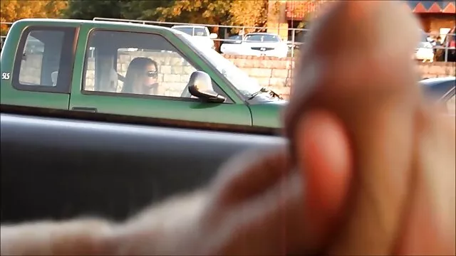 Trapelato film porno da non perdere sperma a sua moglie, Donna