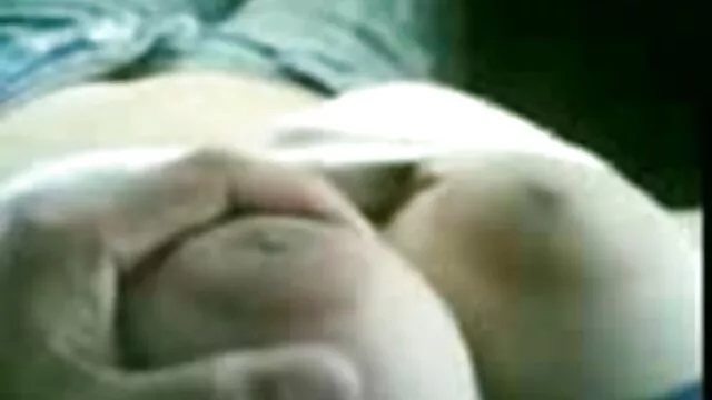 Sesso con una mi fai vedere un video porno bella ragazza sul treno