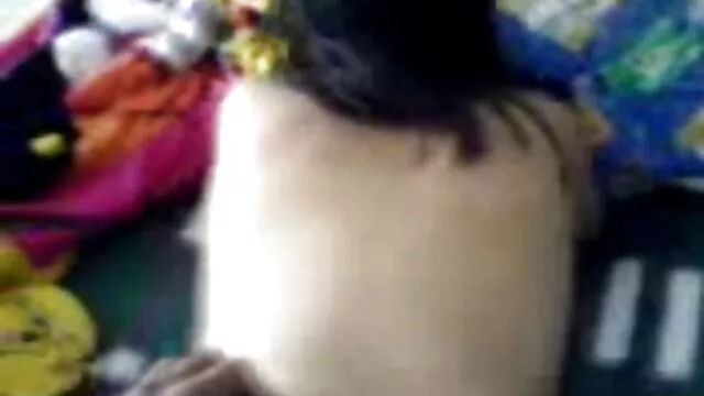 Il ragazza fanculo se video hard da vedere gratis stessa con un viola dildo
