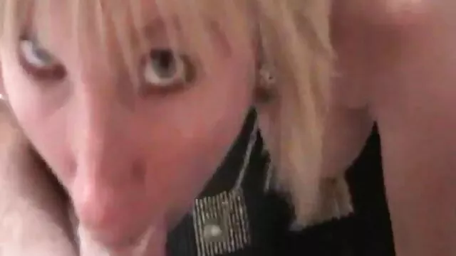 Dopo la figa profonda e accarezzando in modo piacevole, un cazzo potente il prossimo in tutti i buchi, compreso il flusso anale e lo sperma come fiumi attraverso vorrei vedere un video porno il corpo della puttana