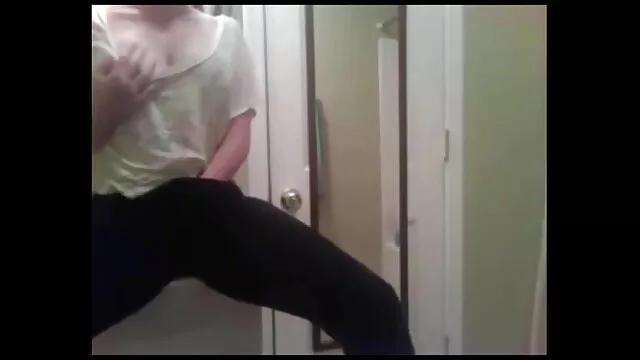 Una cagna video hard da vedere gratis matura sorella con suo marito con un giovane cane